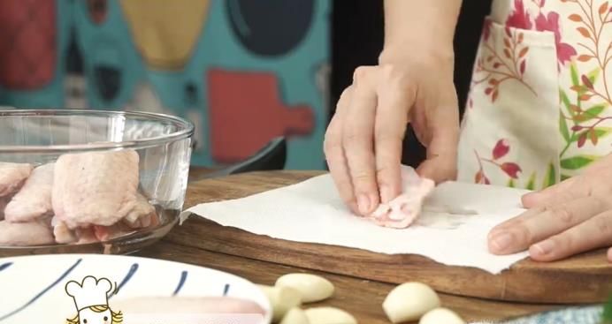 泰式烤鸡翅应该怎么做？