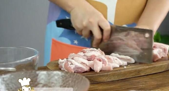 蛋黄板栗肉粽怎么做？