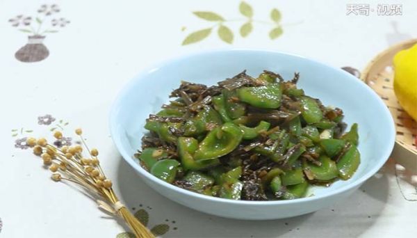 甜椒炒酸菜的做法 甜椒炒酸菜怎么做