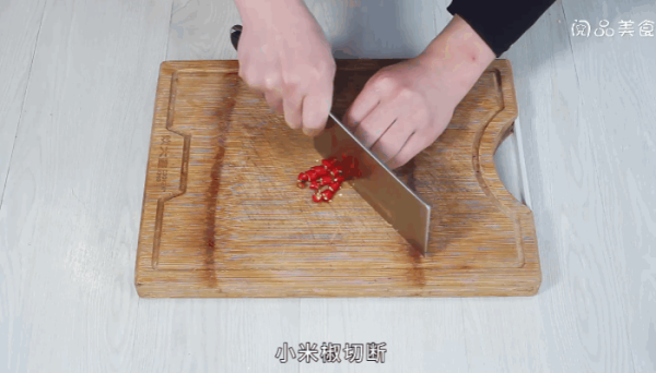 小米辣泡花生的做法 小米辣泡花生怎么做