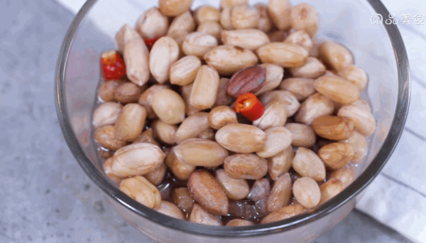 小米辣泡花生的做法 小米辣泡花生怎么做