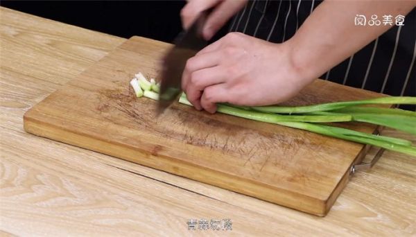 青蒜炒猪血怎么做, 青蒜炒猪血做法是什么