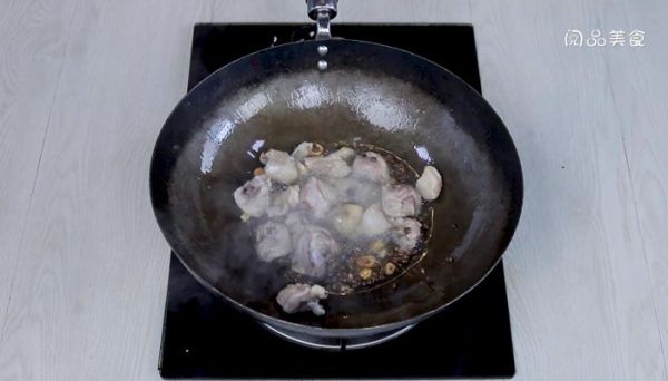 土豆豆角炖鸡块做法  土豆豆角炖鸡块怎么做