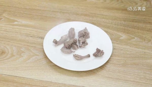 西洋参炖鸽子汤怎么做 西洋参炖鸽子汤怎么做好吃