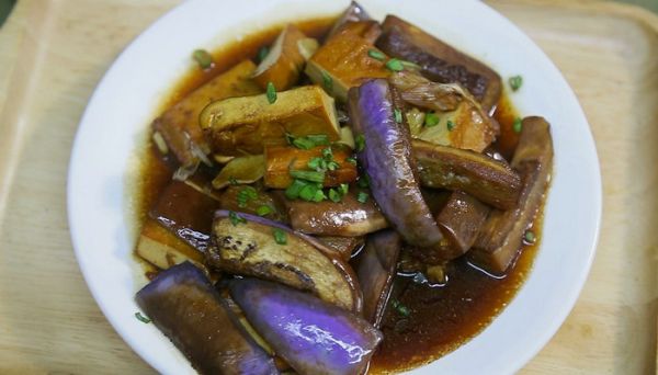 茄子炖干豆腐的做法 茄子炖干豆腐怎么做