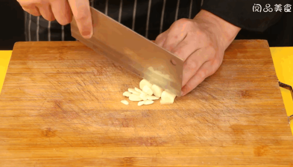 黄酱茄花的做法,黄酱茄花怎么做