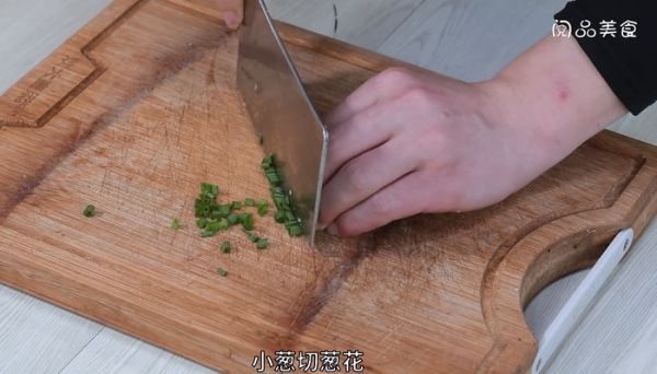 蚕豆米炒鸡蛋的做法 蚕豆米炒鸡蛋怎么做