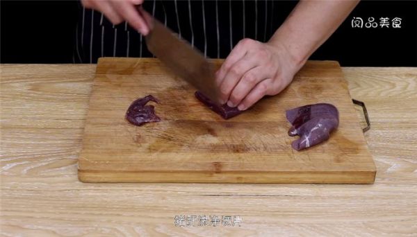 青椒炒猪肝怎么做 青椒炒猪肝做法是什么