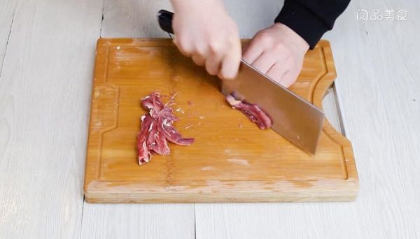 土豆牛肉干锅的做法 土豆牛肉干锅怎么做