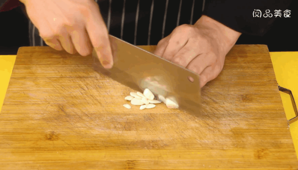 四宝烧鸡翅的做法，四宝烧鸡翅怎么做