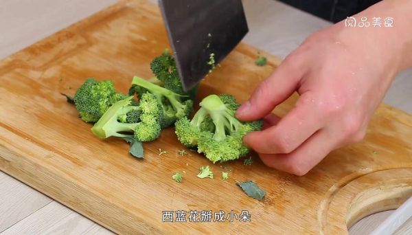 芹菜拌凉菜的做法 芹菜拌凉菜怎么做