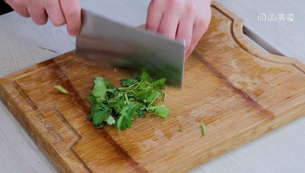 蒜蓉蒸紫茄做法步骤 蒜蓉蒸紫茄怎么做