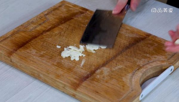 蒜蓉蒸紫茄做法步骤 蒜蓉蒸紫茄怎么做