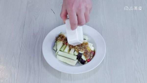 蒜蓉蒸紫茄做法步骤 蒜蓉蒸紫茄怎么做