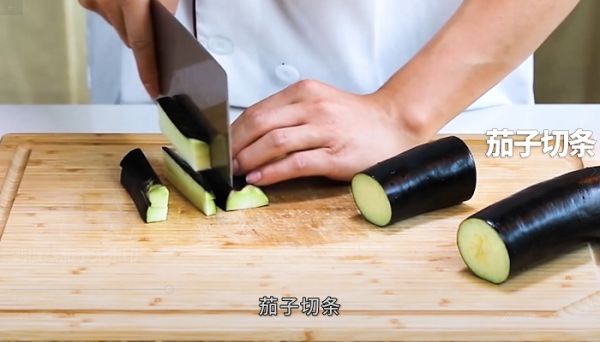 剁椒蒸茄子怎么做 剁椒蒸茄子的做法