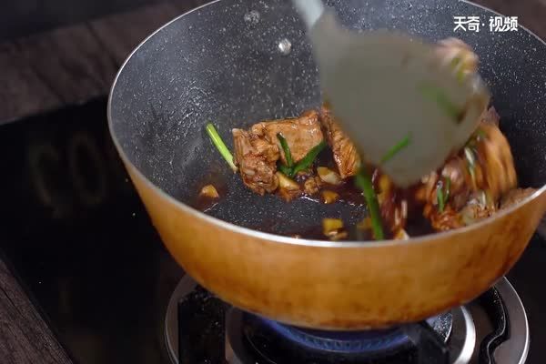 红烧排骨怎么做好吃 红烧排骨的做法