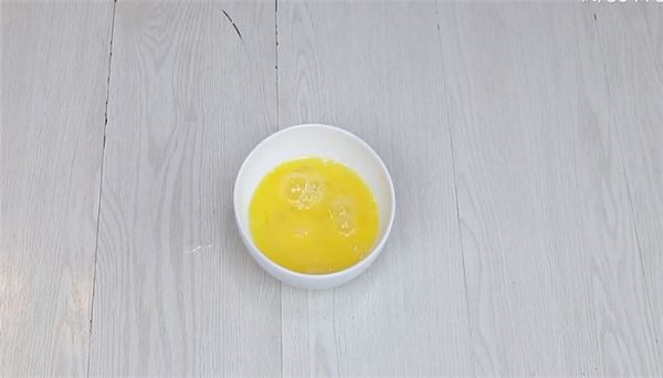 鸡蛋蔬菜虾饼怎么做 鸡蛋蔬菜虾饼的做法