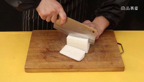 萝卜银鱼大骨汤的做法 萝卜银鱼大骨汤怎么做好吃