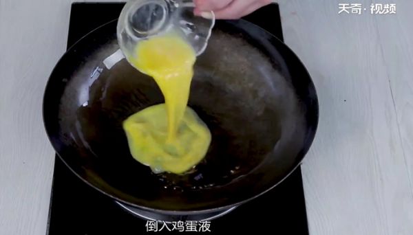 青椒炒鸡蛋的做法 青椒炒鸡蛋怎么做