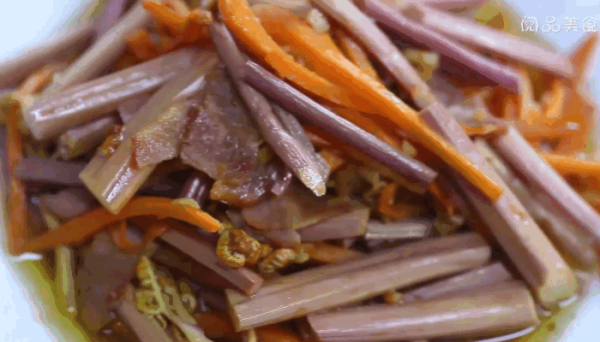 培根炒蕨菜做法 培根炒蕨菜怎么做