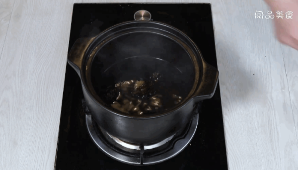 桃胶炖奶做法 桃胶炖奶怎么做