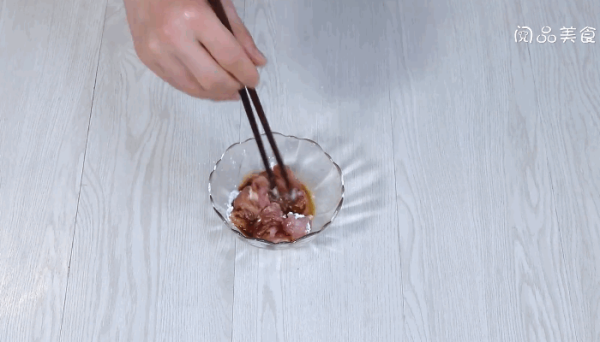 豆腐泡炒肉片的做法,豆腐泡炒肉片怎么做