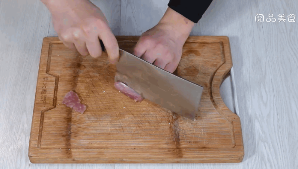 豆腐泡炒肉片的做法,豆腐泡炒肉片怎么做