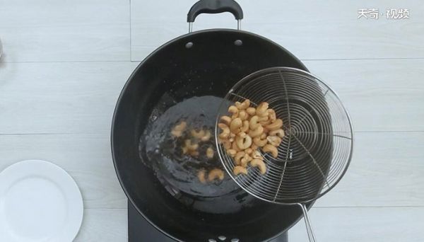 腰果玉米的做法 腰果玉米怎么做