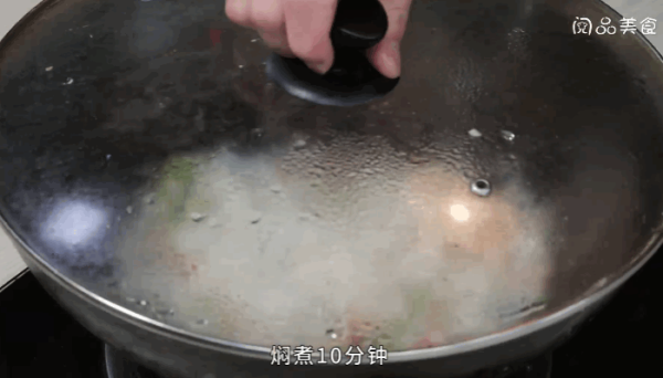 蓝莓银鱼烩饭做法 蓝莓银鱼烩饭怎么做