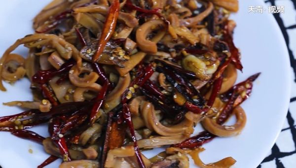 爆炒鱿鱼的做法,爆炒鱿鱼怎么做