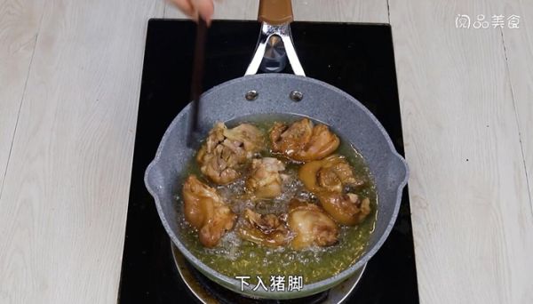 炸猪脚的做法,炸猪脚怎么做