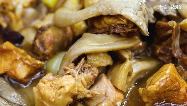 平菇炖鸡怎么做 平菇炖鸡