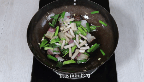 藕带炒腊肉做法  藕带炒腊肉怎么做