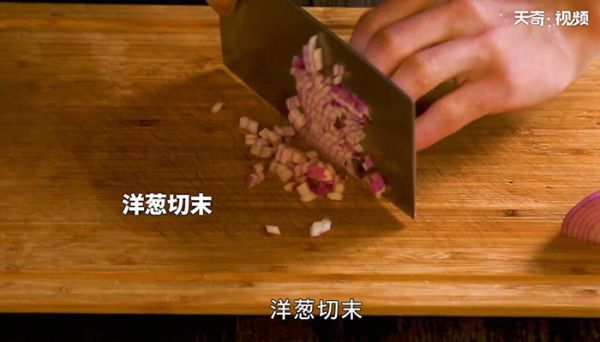 奶油蒜蓉烤大虾的做法 奶油蒜蓉烤大虾怎么做