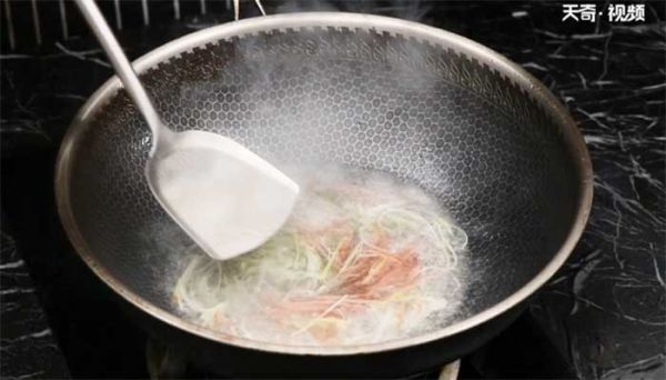 双色鱿鱼卷的做法 双色鱿鱼卷如何做