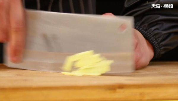 鸽子虾仁粥的做法  鸽子虾仁粥怎么做