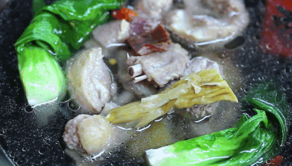 火腿笋干老鸭煲做法,火腿笋干老鸭煲怎么做