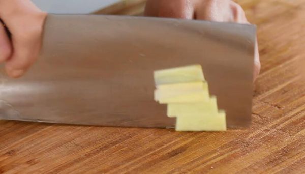 辣椒炒肉的做法 辣椒炒肉怎么做