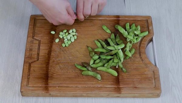 笋干炒毛豆的做法 笋干炒毛豆怎么做