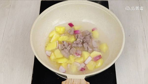 咖喱土豆牛肉盖浇饭 咖喱土豆牛肉盖浇饭做法