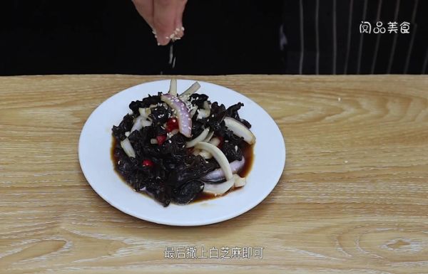 洋葱木耳凉拌的做法 洋葱木耳凉拌怎么做好吃