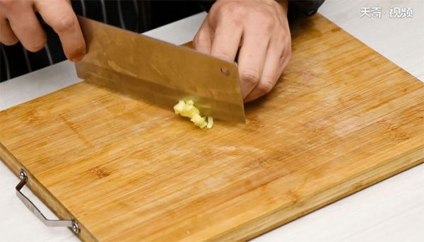 脆炸里脊卷的做法 脆炸里脊卷怎么做