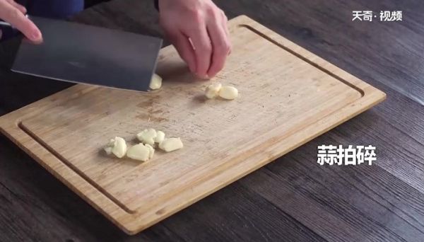 挂汁钉螺怎么做 挂汁钉螺的做法