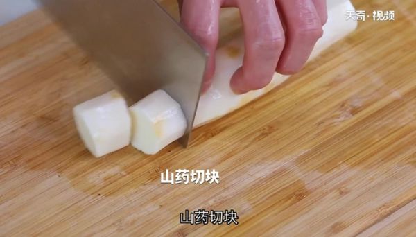 淡菜山药排骨汤怎么做 淡菜山药排骨汤的做法