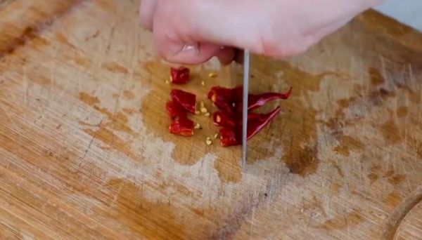 椒盐牛蛙的做法 椒盐牛蛙怎么做