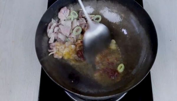 尖椒五花肉的做法 尖椒五花肉怎么做