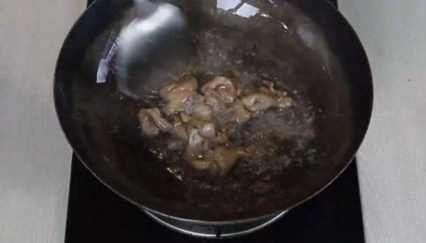 鸡蛋炒肉的湘菜做法  湘菜的鸡蛋炒肉怎么做