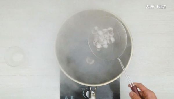 酱爆墨鱼仔的做法 酱爆墨鱼仔怎么做