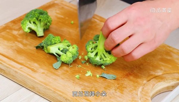 炸金针汤的做法 炸金针汤怎么做