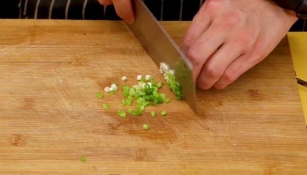 辣炒土豆泥的做法 辣炒土豆泥怎么做